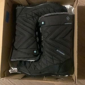 Brand new in box girls Columbia Boots